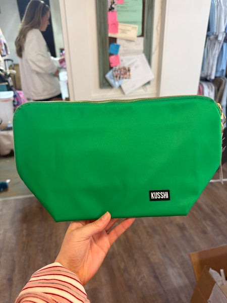 Vacationer Makeup Bag